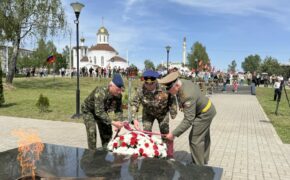 «Небесный батальон» на общей плите 