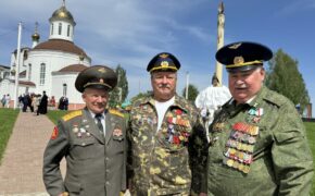 «Небесный батальон» на общей плите 