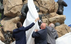 «Небесный батальон» на общей плите 