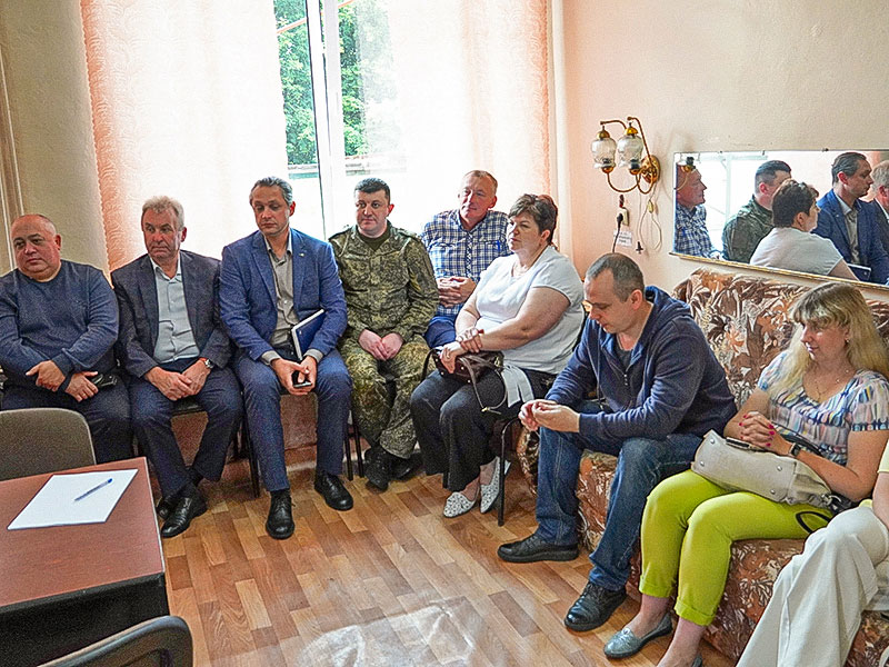 Крыши, дороги и поддержка СВО 